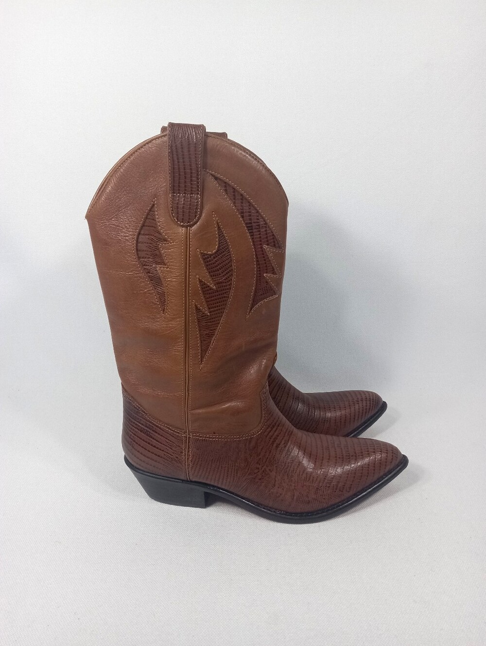 MARGO'S Vintage Inspired Western Cowboy Boots In Carmel Brown Womens Size 8.5
